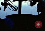 Immagine di Funzionamento Jackstay Il Vietnam, 1966, secondo 49 filmato di repertorio 65675054454