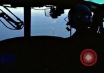 Immagine di Funzionamento Jackstay Il Vietnam, 1966, secondo 52 filmato di repertorio 65675054454