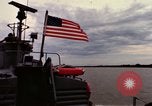 Immagine di Funzionamento Jackstay Il Vietnam, 1966, secondo 13 filmato di repertorio 65675054455