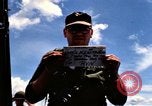 Immagine di Funzionamento Jackstay Il Vietnam, 1966, secondo 8 filmato di repertorio 65675054456