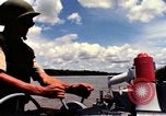 Immagine di Funzionamento Jackstay Il Vietnam, 1966, secondo 41 filmato di repertorio 65675054456