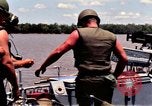 Immagine di Funzionamento Jackstay Il Vietnam, 1966, secondo 49 filmato di repertorio 65675054456