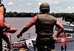 Immagine di Funzionamento Jackstay Il Vietnam, 1966, secondo 52 filmato di repertorio 65675054456