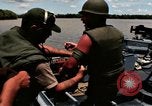 Immagine di Funzionamento Jackstay Il Vietnam, 1966, secondo 59 filmato di repertorio 65675054456