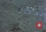 Immagine di Aria investe sul giapponese accampamenti militari Formosa, 1945, secondo 18 filmato di repertorio 65675054465