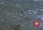 Immagine di Aria investe sul giapponese accampamenti militari Formosa, 1945, secondo 20 filmato di repertorio 65675054465