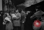 Standbild Camp Philip Morris Le Havre Frankreich, 1945, aus Sekunde 17 historischem Filmmaterial Videoclip 65675054472