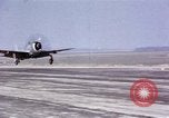 Standbild USAAC P-47s und P-38s Betrieb am Flugplatz (A-78) Florennes Belgien, 1945, aus Sekunde 16 historischem Filmmaterial Videoclip 65675054473