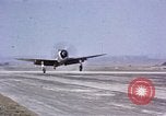 Standbild USAAC P-47s und P-38s Betrieb am Flugplatz (A-78) Florennes Belgien, 1945, aus Sekunde 51 historischem Filmmaterial Videoclip 65675054473
