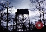 Standbild US Army Antiaircraft Tower in der Nähe Flugplatz Avril Frankreich, 1945, aus Sekunde 36 historischem Filmmaterial Videoclip 65675054475