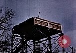 Standbild US Army Antiaircraft Tower in der Nähe Flugplatz Avril Frankreich, 1945, aus Sekunde 53 historischem Filmmaterial Videoclip 65675054475