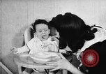 Immagine di Figli di combattenti United States USA, 1943, secondo 22 filmato di repertorio 65675054481