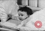 Immagine di Figli di combattenti United States USA, 1943, secondo 37 filmato di repertorio 65675054481