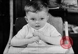 Immagine di Figli di combattenti United States USA, 1943, secondo 50 filmato di repertorio 65675054481