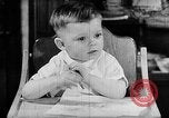 Immagine di Figli di combattenti United States USA, 1943, secondo 54 filmato di repertorio 65675054481