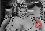 Immagine di Carole Landis United States USA, 1943, secondo 34 filmato di repertorio 65675054483