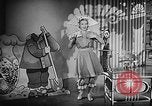 Immagine di Carole Landis United States USA, 1943, secondo 56 filmato di repertorio 65675054483