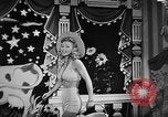Immagine di Carole Landis United States USA, 1943, secondo 7 filmato di repertorio 65675054484