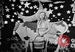 Immagine di Carole Landis United States USA, 1943, secondo 24 filmato di repertorio 65675054484