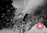 Standbild Private Snafu United States USA, 1943, aus Sekunde 30 historischem Filmmaterial Videoclip 65675054492