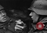 Image Soldats allemands en Bataille des Ardennes Seconde Guerre Mondiale Poteau Belgique, 1944, de la seconde 42 séquences d'archives historiques vidéo 65675054505