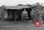 Standbild rote Kugel Konvoi Chartres Frankreich, 1944, aus Sekunde 9 historischem Filmmaterial Videoclip 65675054521