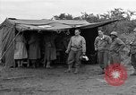 Standbild rote Kugel Konvoi Chartres Frankreich, 1944, aus Sekunde 10 historischem Filmmaterial Videoclip 65675054521
