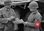 Standbild rote Kugel Konvoi Chartres Frankreich, 1944, aus Sekunde 17 historischem Filmmaterial Videoclip 65675054521