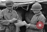 Standbild rote Kugel Konvoi Chartres Frankreich, 1944, aus Sekunde 19 historischem Filmmaterial Videoclip 65675054521