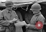 Standbild rote Kugel Konvoi Chartres Frankreich, 1944, aus Sekunde 24 historischem Filmmaterial Videoclip 65675054521