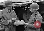 Standbild rote Kugel Konvoi Chartres Frankreich, 1944, aus Sekunde 26 historischem Filmmaterial Videoclip 65675054521