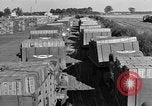 Standbild rote Kugel Konvoi Chartres Frankreich, 1944, aus Sekunde 4 historischem Filmmaterial Videoclip 65675054522