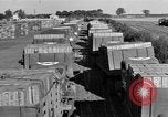 Standbild rote Kugel Konvoi Chartres Frankreich, 1944, aus Sekunde 5 historischem Filmmaterial Videoclip 65675054522