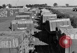 Standbild rote Kugel Konvoi Chartres Frankreich, 1944, aus Sekunde 7 historischem Filmmaterial Videoclip 65675054522