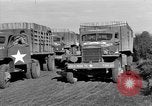 Standbild rote Kugel Konvoi Chartres Frankreich, 1944, aus Sekunde 10 historischem Filmmaterial Videoclip 65675054522