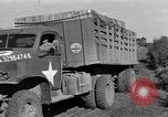 Standbild rote Kugel Konvoi Chartres Frankreich, 1944, aus Sekunde 16 historischem Filmmaterial Videoclip 65675054522