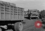 Standbild rote Kugel Konvoi Chartres Frankreich, 1944, aus Sekunde 21 historischem Filmmaterial Videoclip 65675054522