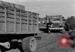 Standbild rote Kugel Konvoi Chartres Frankreich, 1944, aus Sekunde 22 historischem Filmmaterial Videoclip 65675054522