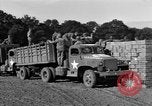 Standbild rote Kugel Konvoi Chartres Frankreich, 1944, aus Sekunde 24 historischem Filmmaterial Videoclip 65675054522