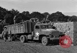 Standbild rote Kugel Konvoi Chartres Frankreich, 1944, aus Sekunde 30 historischem Filmmaterial Videoclip 65675054522