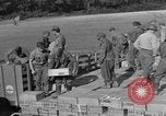 Standbild rote Kugel Konvoi Chartres Frankreich, 1944, aus Sekunde 35 historischem Filmmaterial Videoclip 65675054522