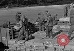 Standbild rote Kugel Konvoi Chartres Frankreich, 1944, aus Sekunde 39 historischem Filmmaterial Videoclip 65675054522