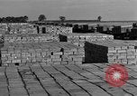 Standbild rote Kugel Konvoi Chartres Frankreich, 1944, aus Sekunde 60 historischem Filmmaterial Videoclip 65675054522