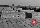 Standbild rote Kugel Konvoi Chartres Frankreich, 1944, aus Sekunde 61 historischem Filmmaterial Videoclip 65675054522