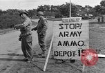 Standbild rote Kugel Konvoi Chartres Frankreich, 1944, aus Sekunde 3 historischem Filmmaterial Videoclip 65675054523
