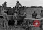 Standbild rote Kugel Konvoi Chartres Frankreich, 1944, aus Sekunde 20 historischem Filmmaterial Videoclip 65675054523