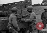 Standbild rote Kugel Konvoi Chartres Frankreich, 1944, aus Sekunde 22 historischem Filmmaterial Videoclip 65675054523