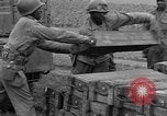 Standbild rote Kugel Konvoi Chartres Frankreich, 1944, aus Sekunde 25 historischem Filmmaterial Videoclip 65675054523