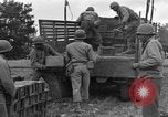 Standbild rote Kugel Konvoi Chartres Frankreich, 1944, aus Sekunde 28 historischem Filmmaterial Videoclip 65675054523