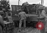 Standbild rote Kugel Konvoi Chartres Frankreich, 1944, aus Sekunde 29 historischem Filmmaterial Videoclip 65675054523